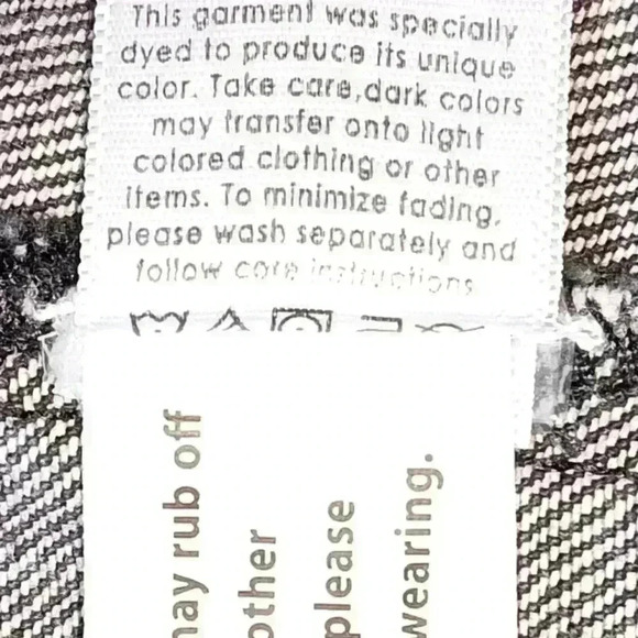 Pascun  crop jean jacket. Ladies size M/L - Picture 5 of 6